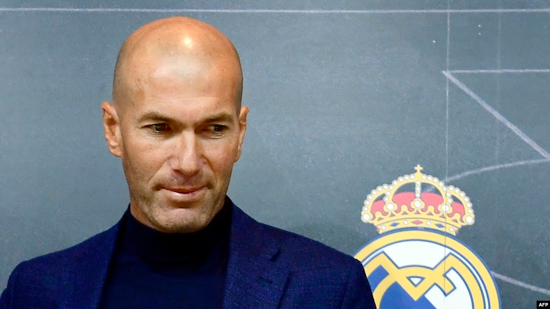 Pelatih Klub Real Madrid asal Perancis, Zinedine Zidane, dalam jumpa pers untuk mengumumkan pengunduran dirinya di Madrid, 31 Mei 2018.