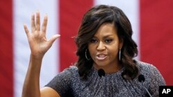 Michelle Obama en un evento de campaña en Arizona, un estado que no han ganado los demócratas desde 1996, pero que podría votar por Hillary Clinton.