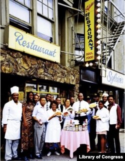 The staff of Sylvia’s in Harlem in 1980. (Carol M. Highsmith, Library of Congress)