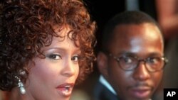 Bobby Brown estuvo casado 15 años con Whitney Houston, quien falleció en febrero de 2012.