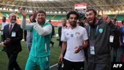 Mohamed Salah iyo hogaamiyaha Chechen Ramazan Kadyrov