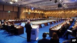 ປະທານາທິບໍດີ ປາແລັສໄຕນ໌ ທ່ານ ມາກມູດ ອັບບາສ ກ່າວຄຳປາໄສໃນກອງປະຊຸມສຸດຍອດພິເສດຂອງອົງການ ການຮ່ວມມືສາສະໜາອິສລາມ ໃນນະຄອນ ອິສຕານບູລ. 13 ທັນວາ, 2017. 