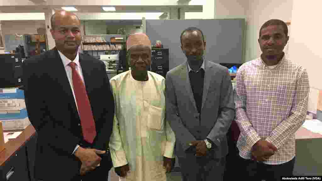 Hotunan Ziyarar Mawallafin Littafin Tarihin Alhasawa, Alhaji Hassan Sanusi Dantata A VOA, Oktoba 17, 2016