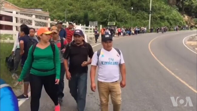 洪都拉斯移民“大篷车队”期望向美国进发