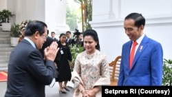 Presiden akan umumkan susunan kabinet Senin. Hal ini dikatakan di sela-sela kunjungan sejumlah pemimpin negara sahabat.