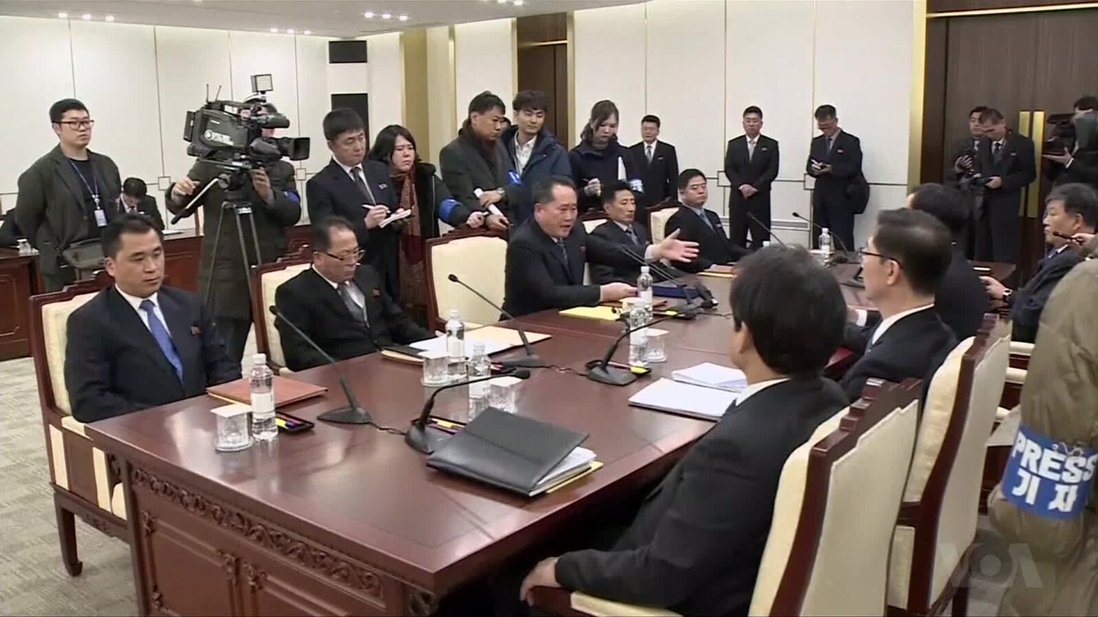 U.S. Cautiously Welcomes Korea Talks
