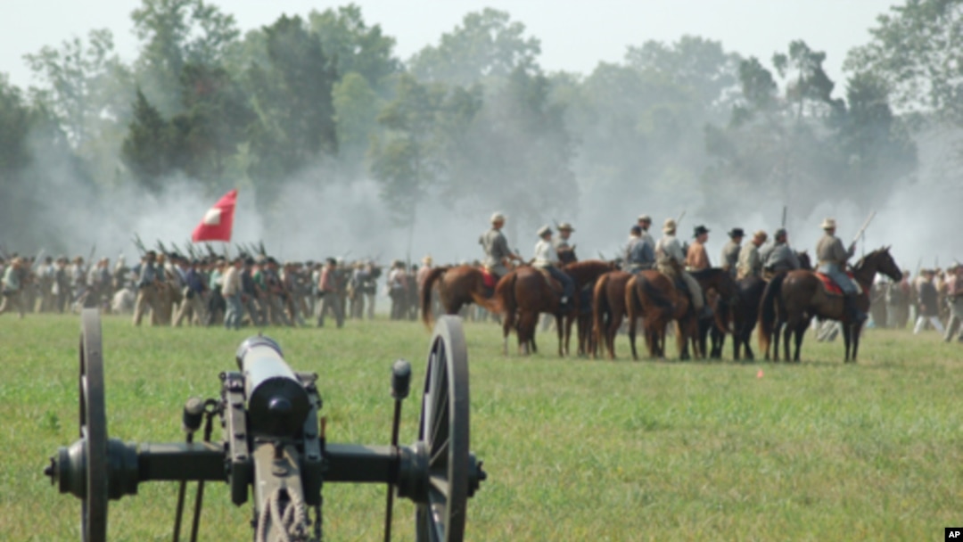 The Manassas battle, staged twice during a recent weekend, is the first of several big reenactments planned to mark the 150th anniversary of the American Civil War.