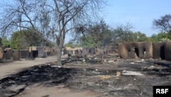 ໝູ່ບ້ານ Ngouboua ທີ່ຖືກຈູດເຜົາໂດຍກຸ່ມ Boko Haram, 13 ກຸມພາ 2015. 
