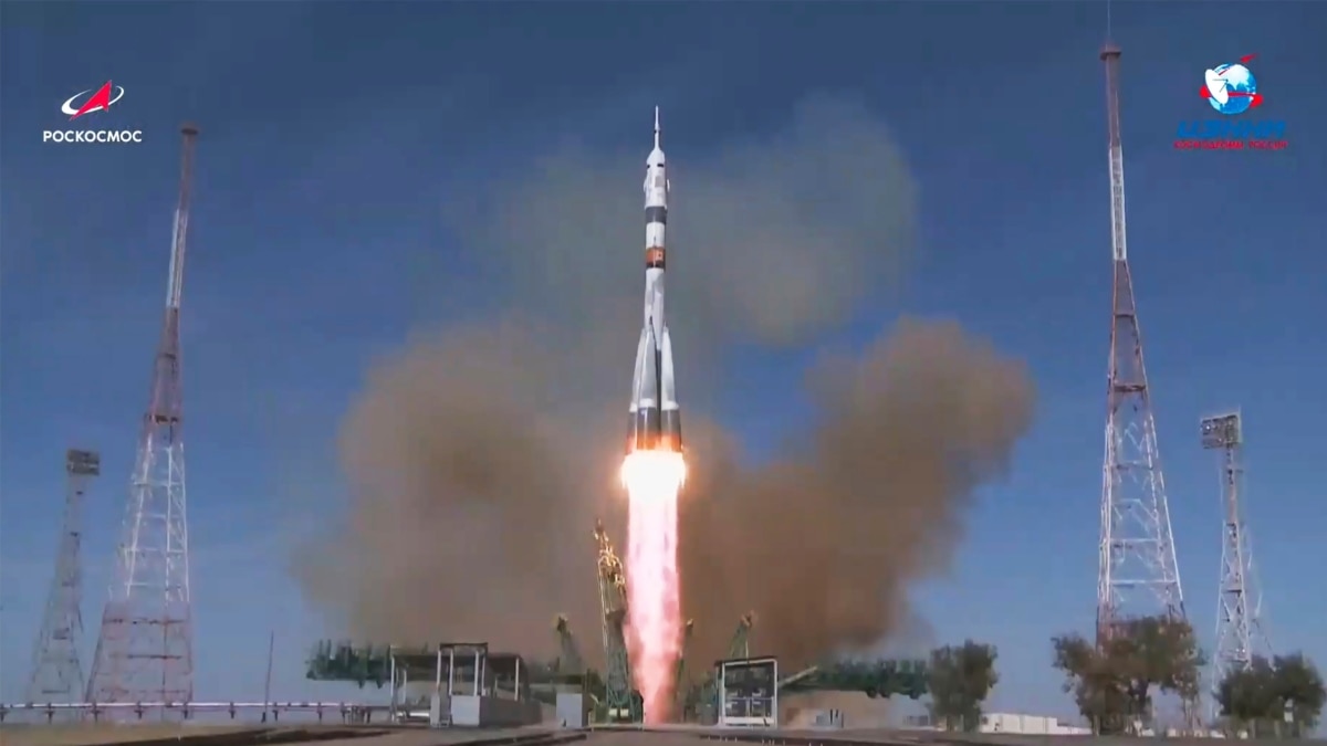 Russian-US Crew Launches On Fast Track To The Space Station