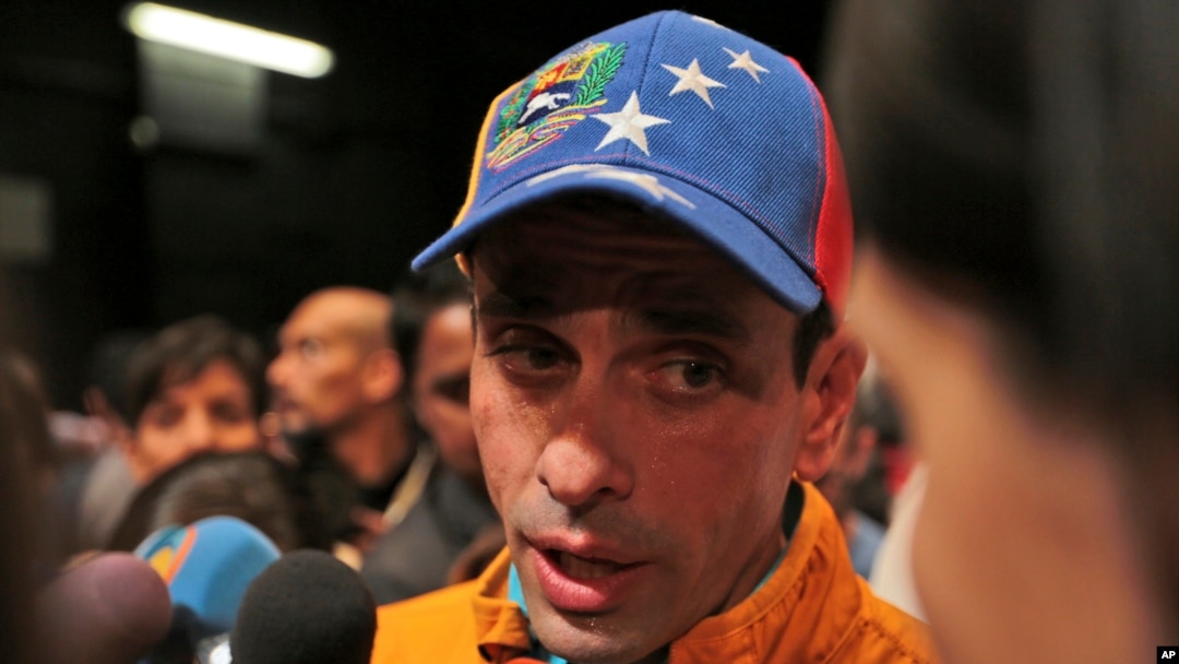 El líder opositor venezolano Henrique Capriles fue inhabilitado por el Gobierno para postularse a la reelección como gobernador.
