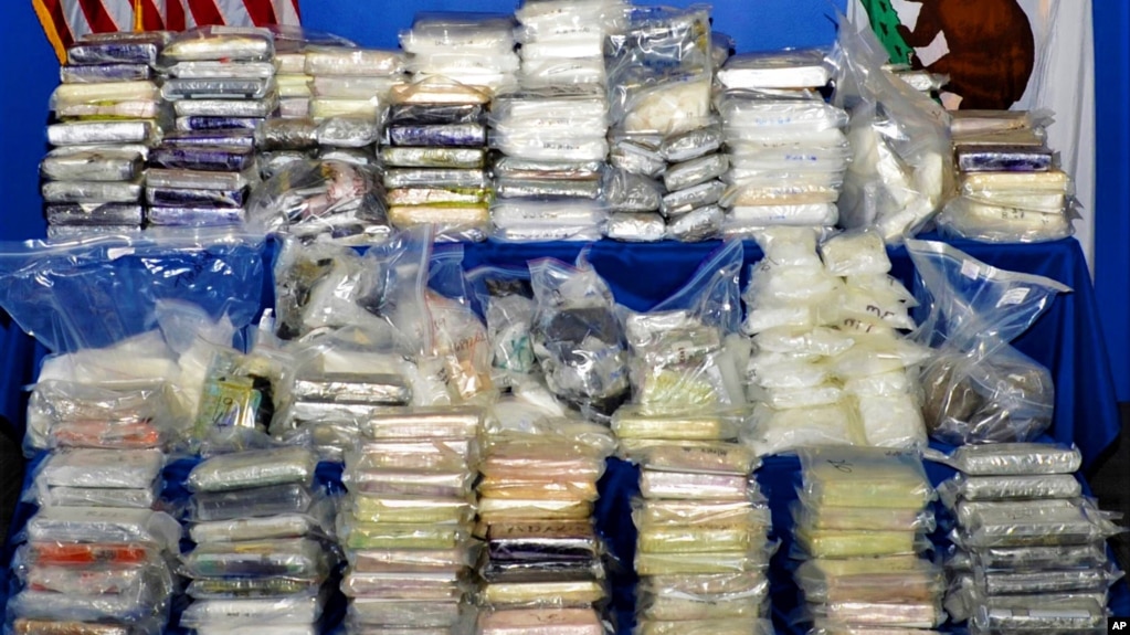 资料照片：美国司法部提供的未注明日期的照片显示当局缴获的非法药物。(photo:VOA)