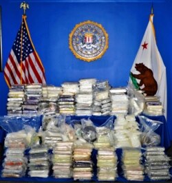 지난 2019년 5월 미국 법무부가 캘리포니아주와 멕시코 접경을 오가는 마약 밀매조직으로부터 압수한 마약을 공개했다.