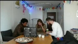 ဒုက္ခသည်တွေနဲ့ နယ်သာလန်ကျောင်းသားတွေ အတူနေထိုင်