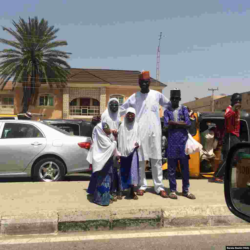 Hutunan 'yan yawon sallah a gidan zoo dake Kano, Nigeria