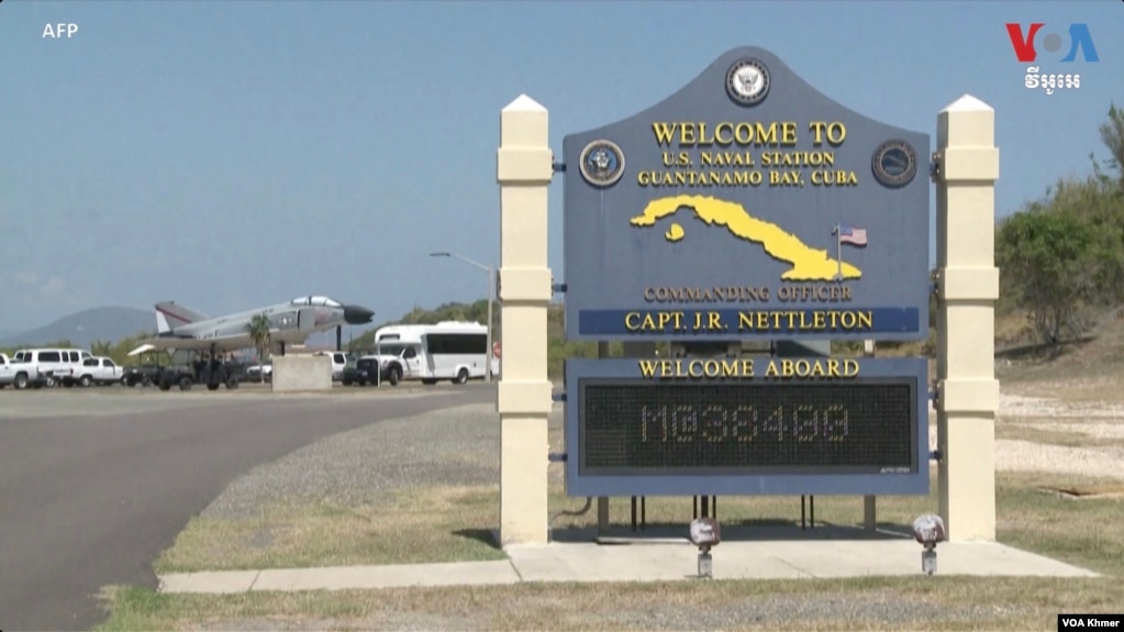 Căn cứ hải quân Hoa Kỳ tại Vịnh Guantanamo, Cuba.