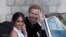 Duke dan Duchess of Sussex, Pangeran Harry dan Meghan Markle, meninggalkan Kastil Windsor untuk menghadiri resepsi di Frogmore House, Inggris, 19 Mei 2018.