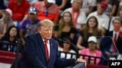 Serokê Amerîka Donald Trump di 23'ê Cotmeha 2026'an de li Florida (Wêne: Brendan SMIALOWSKI / AFP)