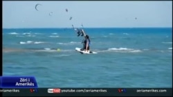 Sporti "Kite Surf" në Ulqin