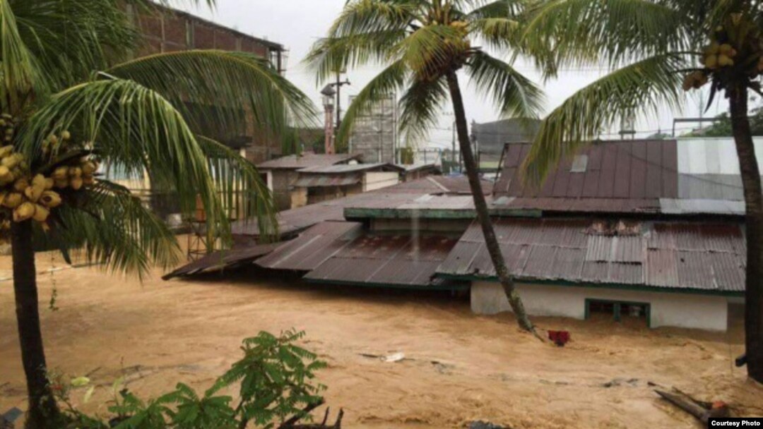 Kota Padang, Sumatra Barat dilanda banjir. (Foto courtesy: BNPB).