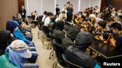 12名被大陆拘留的香港活动人士的家属召开记者会。（2020年9月12日）