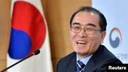 Thae Yong Ho, the former North Korean deputy ambassador to London, appears at a news conference at the Government Complex in Seoul, South Korea, Dec. 27, 2016.