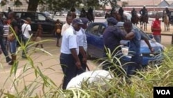 Angola - Policia prende manifestantes em Luanda