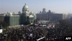 Митинг протеста на центральной площади Белграда