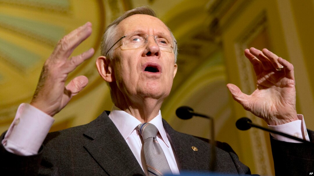 Pemimpin Mayoritas Senat Harry Reid selama ini mengeluh kemacetan yang dipicu fraksi Republik telah mencegah Senat AS berfungsi (foto: dok).
