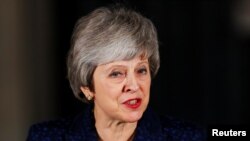 Theresa May, primera ministra británica, gana voto de confianza de los legisladores conservadores, después de dos horas de votación. 