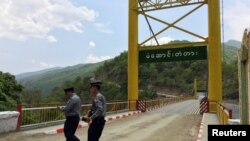 Pihak berwenang Myanmar meminta India untuk mengembalikan beberapa petugas polisinya yang melarikan diri ke wilayah tersebut. Ilustrasi. (Foto: Reuters)