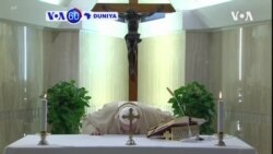 VOA60 DUNIYA: A Vatican Fafaroma Francis Ya Yi Addu’a Ranar Litinin A Bikin Ista Ga Masana Kimiyya Ta Yadda Za Su Kawo Karshen Coronavirus