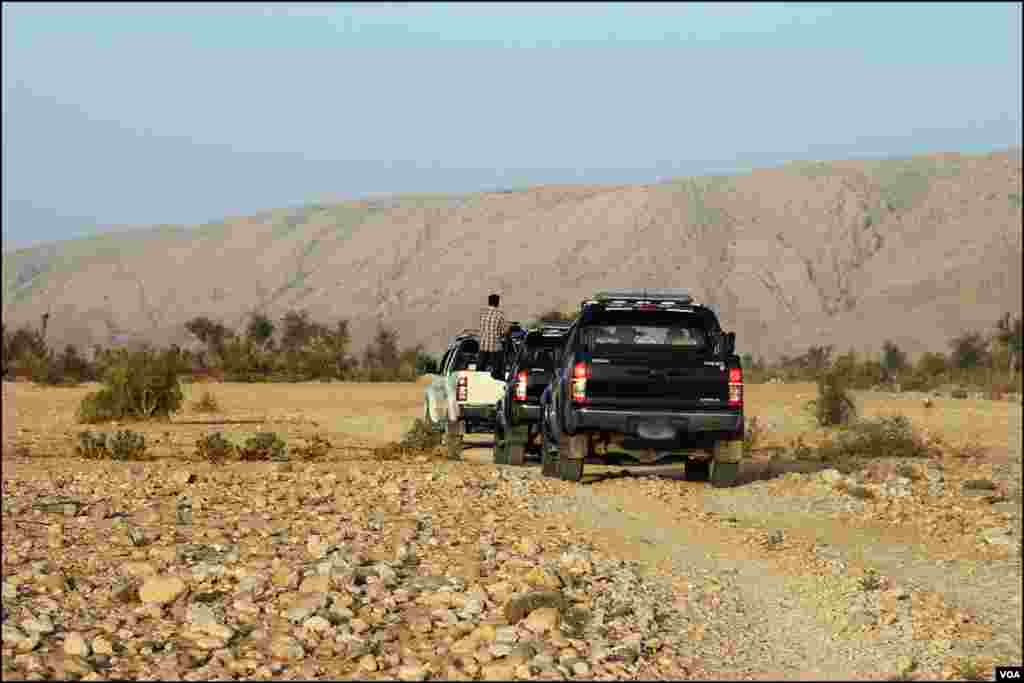 کراچی سے کئی کلومیٹر دور کے فاصلے پر واقع یہ مقام پاکستان کے اہم سیاحتی مقامات میں شمار ہوتا ہے