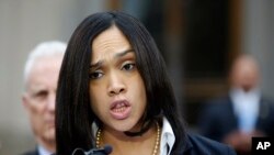 巴尔的摩检察长玛丽莲·莫斯比（Marilyn Mosby）5月1日在巴尔的摩对外讲话。