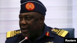 Air Marshal Alex Badeh hafsan hafsoshin jami'an tsaro dan jihar Adamawa