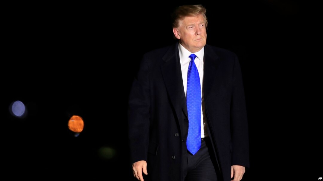 Predsednik SAD Donald Tramp stiže u Belu kuću posle samita u Hanoju (Foto: AP/Manuel Balce Ceneta)