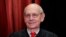 La jubilación de Stephen Breyer permitiría al presidente Biden ocupar una vacante que se comprometió a llenar con la primera mujer negra. [Foto de archivo]