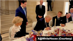 特朗普总统在法国凡尔赛宫签署了与伊朗的谅解备忘录。(2026年6月17日)
