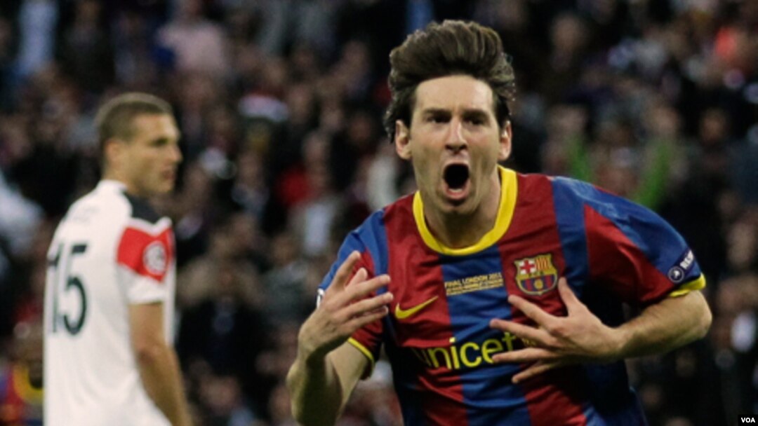 Bintang Barcelona Lionel Messi (kanan) dinilai sebagai salah satu pemain terbaik dunia.