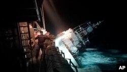 Tàu hộ tống HTMS Sukhothai của hải quân Thái Lan bị chìm vào tối ngày 18/12