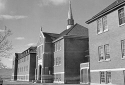 Glavna administrativna zgrada Rezidencijalne škole za Indijance Kamloops u Kamloops, Britanska Kolumbija, Kanada, 1970. godine (Foto: Biblioteka i arhiv Kanade, via Reuters)