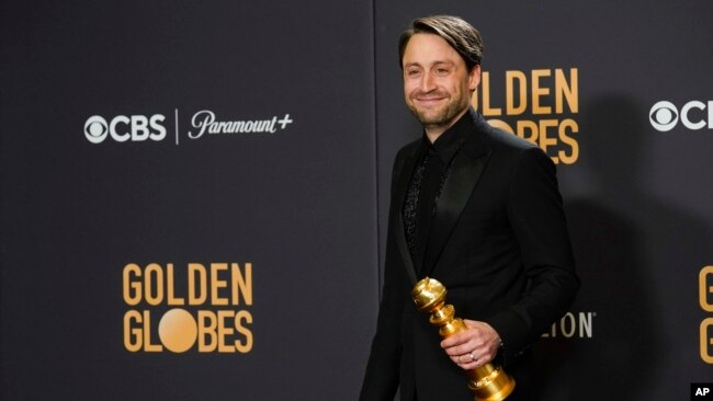 Kieran Culkin, "Succession" dizisindeki rolüyle en iyi erkek oyuncu ödülünü aldı.