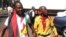 VaPatson Dzamara vachibatsira mumwe murume ange arohwa akakuvadzwa nemapurisa.