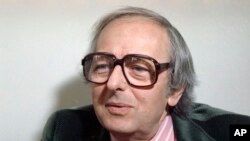 FILE - Pianist, composer and conductor Andre Previn is pictured in this 1991 photo. Previn died in his Manhattan home Feb. 28, 2019. He was 89.