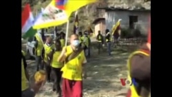 西藏流亡人士长途游行，纪念自由西藏抗暴日