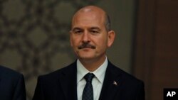 سلیمان سویلو وزیر کشور ترکیه اواخر روز یکشنبه استعفاء داده بود.