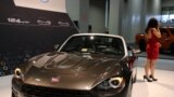 نمایشگاه اتومبیل واشنگتن
<div>فیات<br />
Model: 124 Spider</div>
