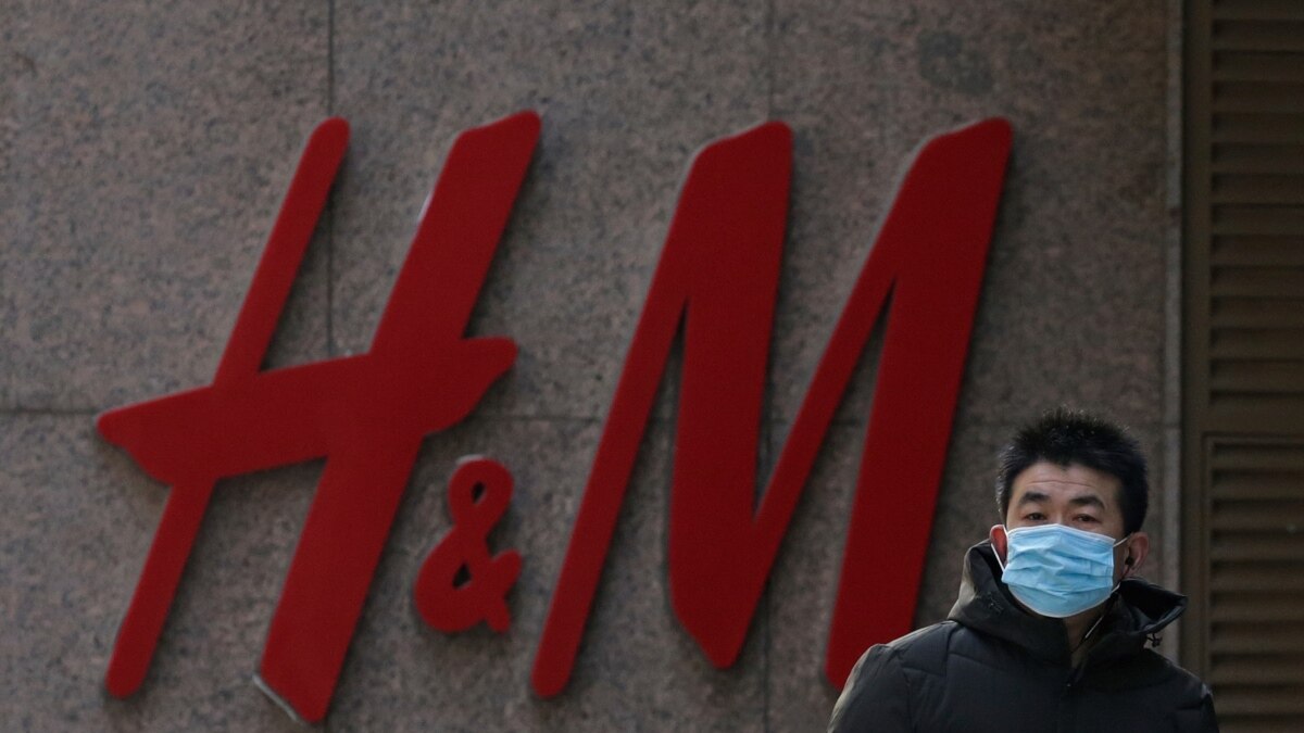 H&M's Sept sales hit by supply delays after profit tops pre