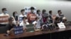 香港民主派抗議警方打壓新聞自由