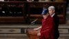 Dalai Lama visita la Catedral en DC