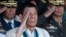 Presiden Filipina Rodrigo Duterte memberi hormat dalam upacara ulang tahun angkatan bersenjata di Quezon city, Manila. (Foto: Dok)